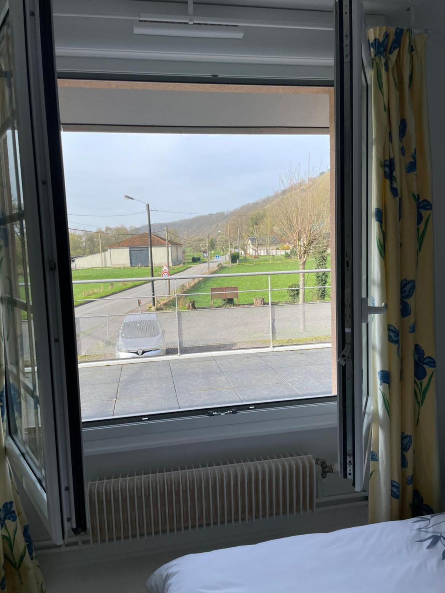 Auberge De La Roque La Roquette Zewnętrze zdjęcie
